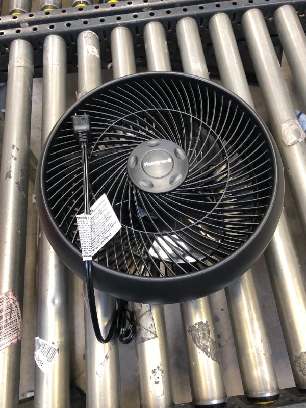 Photo 2 of 12 in. 3 Speed Whole Room Circulator Floor Fan