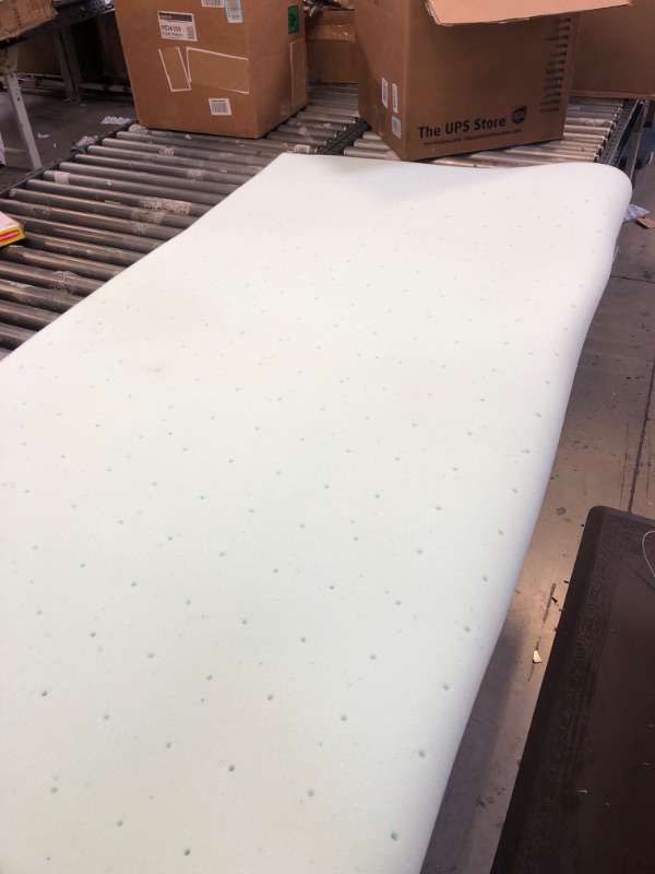 Photo 1 of 1 inch memory foam for full bed-----item is used clean before using 