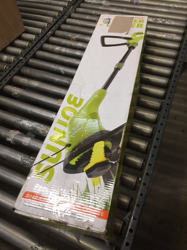 Photo 5 of Sun Joe SB602E 11.5-Inch 4.5 Amp Electric SharperBlade 2-in-1 Stringless Lawn Trimmer and Edger
