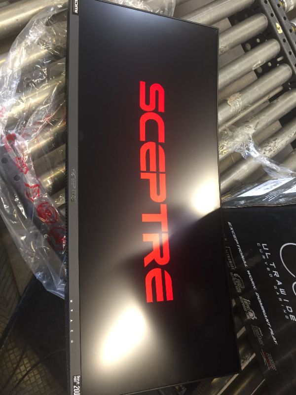 Photo 2 of Sceptre C305B-200UN - LED monitor - curved - 30" - 2560 x 1080 UWFHD @ 200 Hz - VA - 270 cd/m - 3000:1 - 5 ms - 3xHDMI, DisplayPort - speakers - black