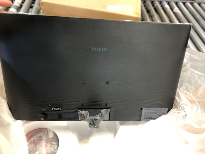 Photo 3 of SAMSUNG 24" Class SF354 (1920x1080) LED Monitor - LS24F354FHNXZA, MISSING HALF OF POWER CABLE 