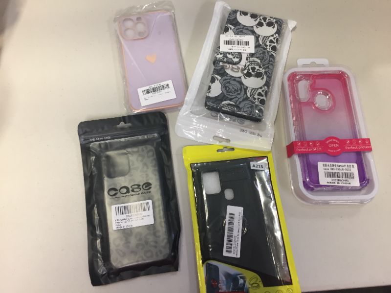 Photo 1 of 5 pack miscellaneous electronic device cases 