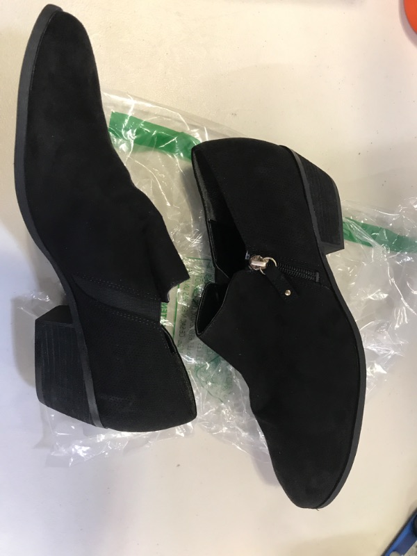 Photo 1 of Dr. Scholl's Shoes Women's Brief-Ankle Boot SIZING UNKNOWN APPROXIMATELY SIZE 9 
