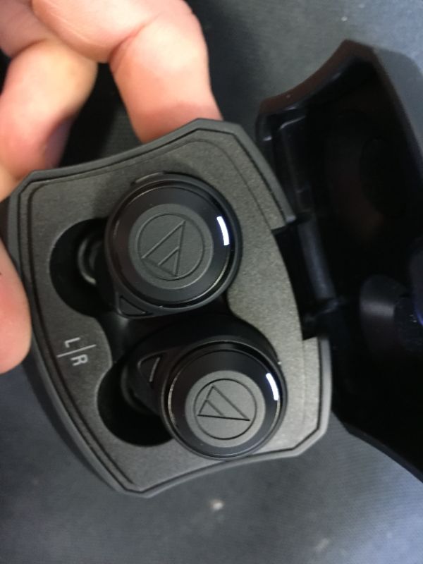 Photo 2 of Audio-Technica ATH-CKS50TW Wireless in-Ear Headphones
