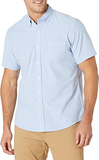 Photo 1 of Amazon Essentials Men's Regular-Fit Short-Sleeve Pocket Oxford Shirt, MEDIUM 
