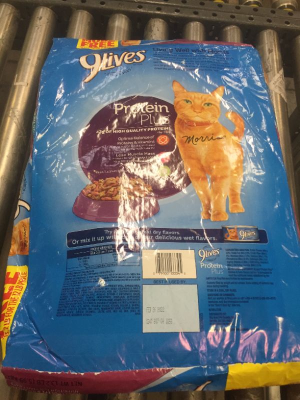 Photo 3 of 9Lives Protein Plus Dry Cat Food Bonus Bag, 13.2Lb -- BB 2/26/22