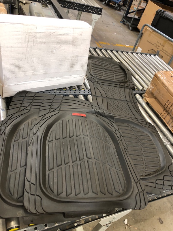 Photo 1 of 3 pack of car mats 