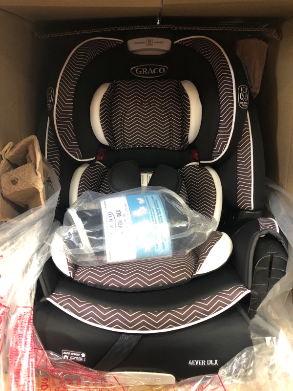 Photo 2 of Graco 4ever DLX 4-in-1 Convertible Car Seat - Zagg