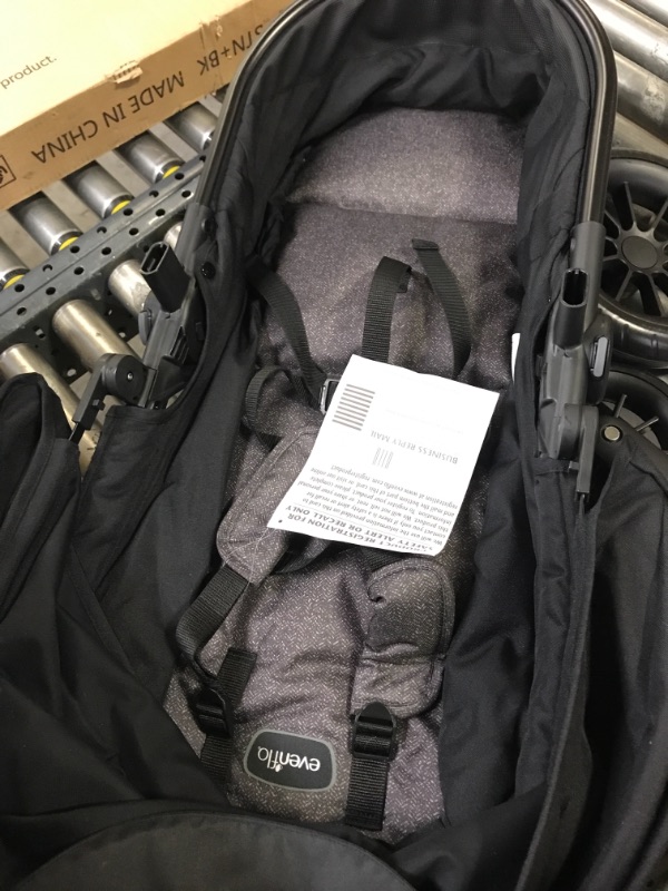 Photo 3 of Evenflo Pivot Modular Travel System with SafeMax Car Seat, Casual Gray----box damaged-------------clean before using due to usage 