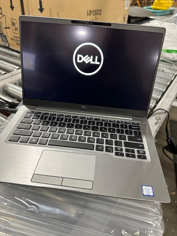 Photo 8 of Dell Latitude 7400 Laptop, 14.0 inches FHD (1920 x 1080) Touchscreen, Intel Core 8th Gen i7-8665U, 16GB RAM, 256GB SSD, Windows 11 Pro(Renewed)
