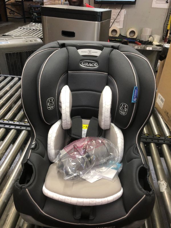 Photo 2 of Graco Extend2Fit Convertible Car Seat | Ride Rear Facing Longer with Extend2Fit, Redmond
