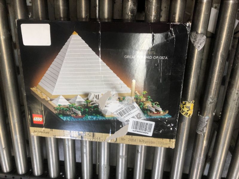 Photo 3 of LEGO Architecture Landmark Collection Great Pyramid of Giza 21058 Building Set; Collectible Model for Adults (1,476 Pieces)
