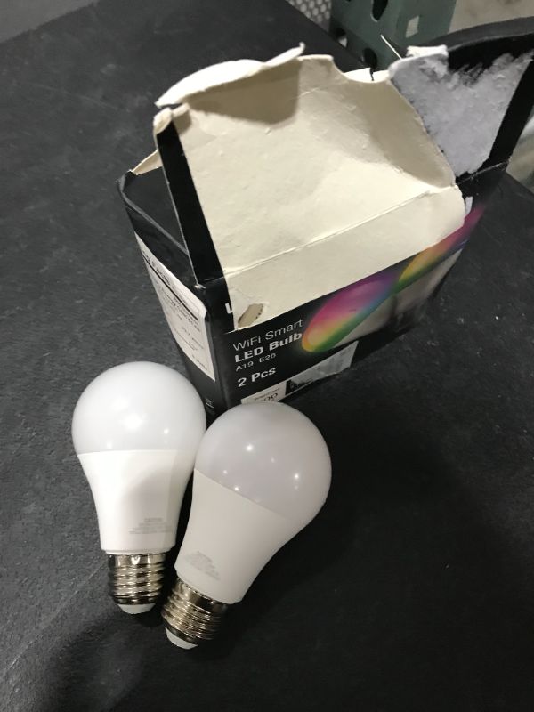 Photo 2 of LE Color Changing Light Bulbs, Bluetooth Smart LED Bulb, Dimmable via App, 60 Watt Equivalent, 2700K-6500K Tunable White, A19 E26 RGB Bulb for Bedroom Home Party and More, 2 Pack
