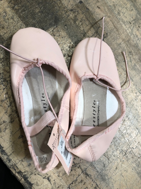 Photo 1 of Freestyle by Danskin Girls' Ballet Slippers - Pink, Size 12
