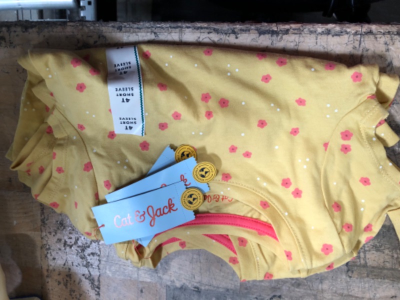 Photo 1 of Bundle of Toddlers Short Sleeve, Light Mustard, size 4T (3)