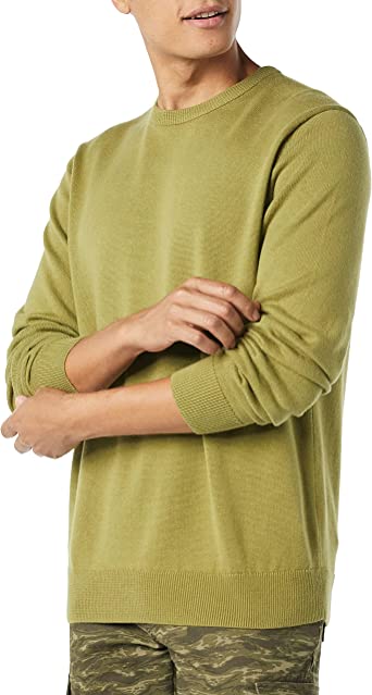 Photo 1 of Amazon Essentials Men's Crewneck Sweater M 
