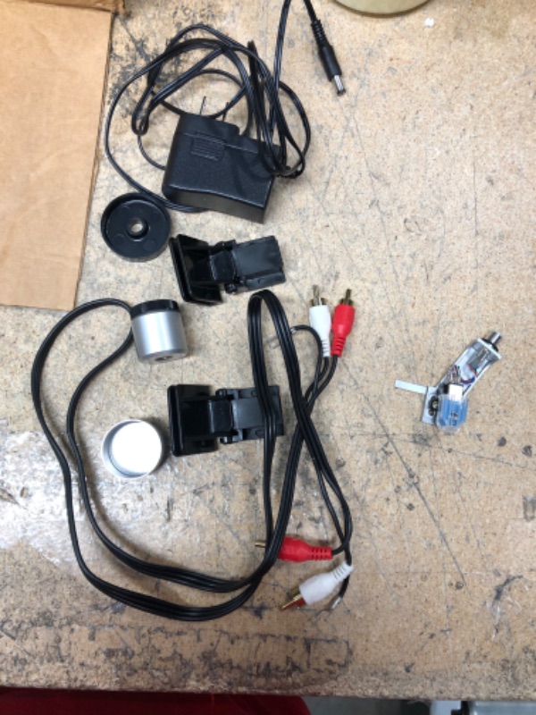 Photo 1 of *SELLING FOR PARTS*
Audio-Technica AT-LPW30TK Fully Manual Belt-Drive Turntable, 2 Speed, Adjustable Dynamic Anti-skate Control
