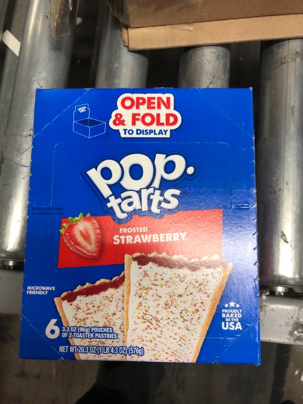 Photo 2 of *****EXPIRES MAY 2023****
Kellogg's 31732 Pop Tarts, Frosted Strawberry, 3.67 oz, 2/Pack, 6 Packs/Box
