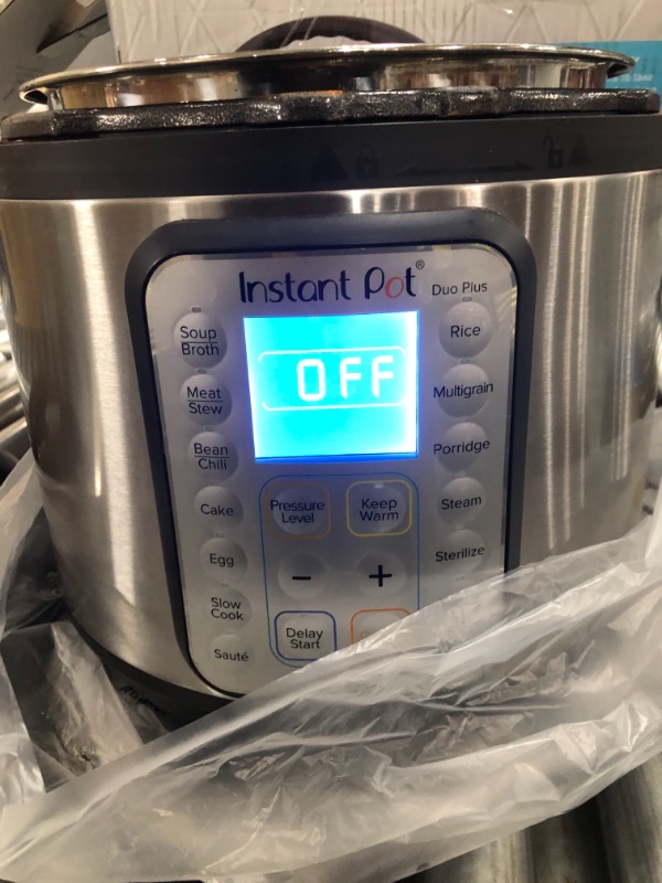 Photo 3 of 8 qt. Stainless Steel Duo Electric Pressure Cooker