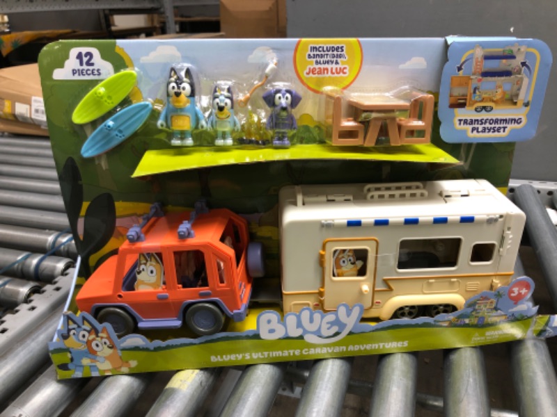 Photo 2 of Bluey Ultimate Caravan Adventures - Caravan Playset and Three 2.5-3" Figures & 4WD Family Vehicle with 2 Surfboards