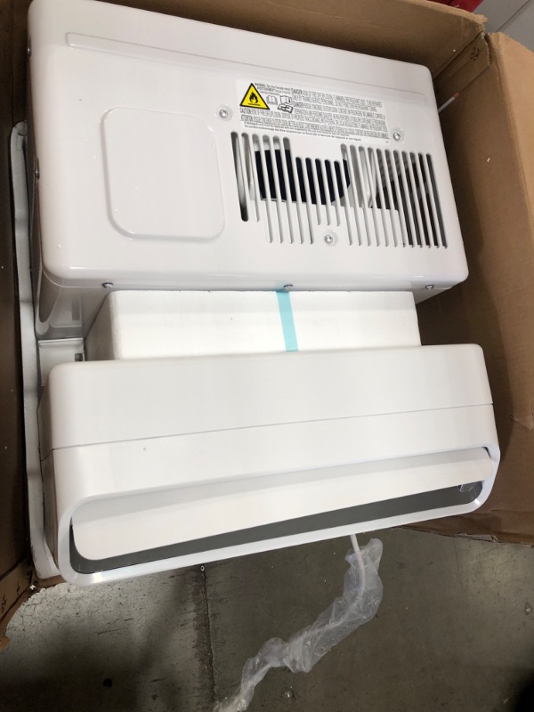 Photo 3 of USED: Midea 8,000 BTU U-Shaped Inverter Window Air Conditioner WiFi, 9X Quieter, Over 35% Energy Savings ENERGY STAR MOST EFFICIENT 19.17"D x 21.97"W x 13.46"H
