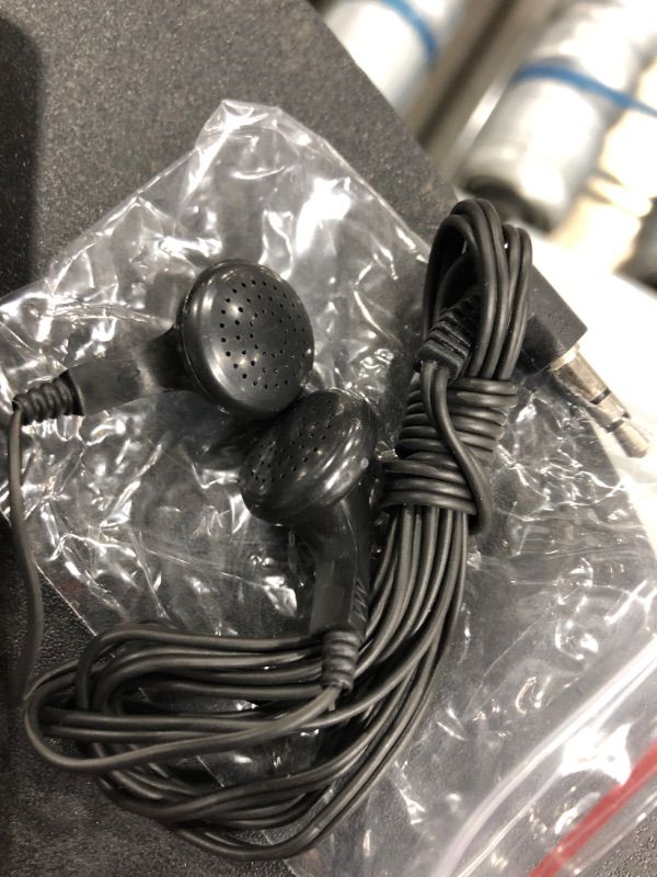 Photo 2 of (PCS 100) Earphones.