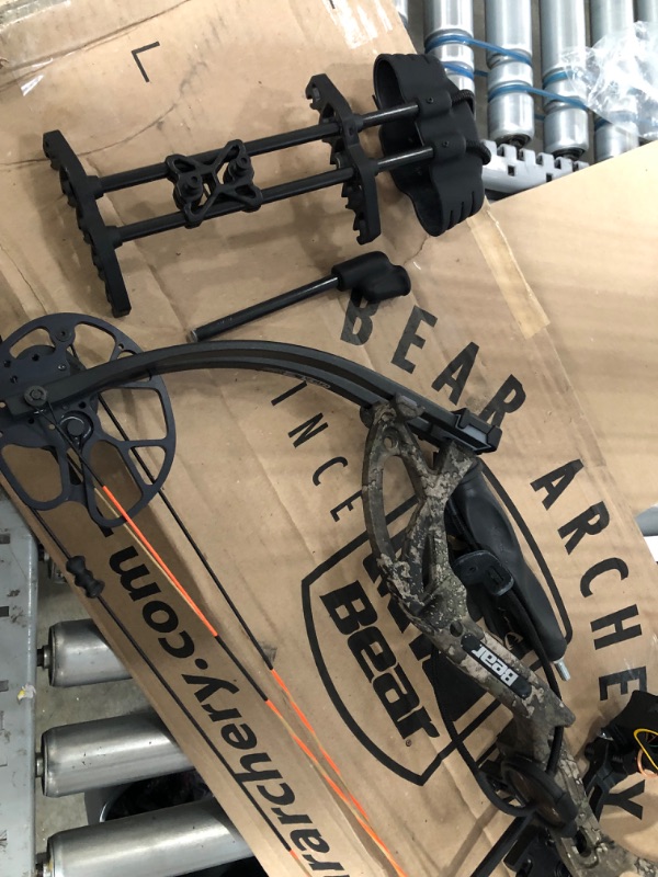 Photo 3 of Bear Archery Cruzer G2 Adult Compound Bow
right handed