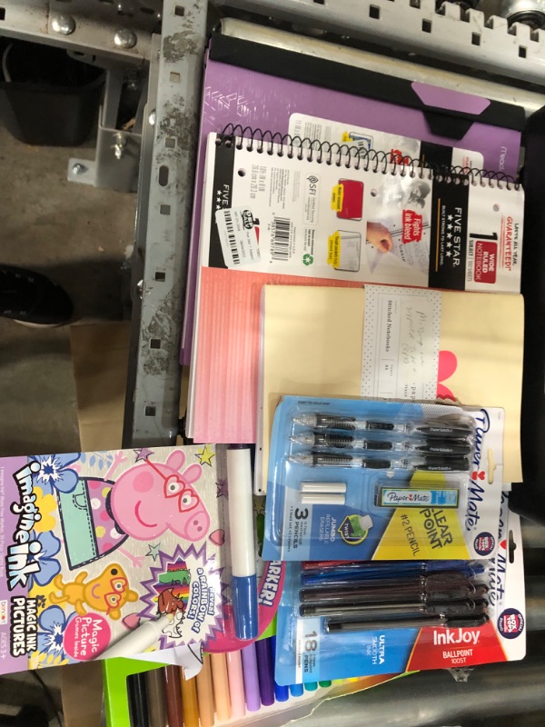 Photo 1 of Bundle of assorted office supplies (7 items)