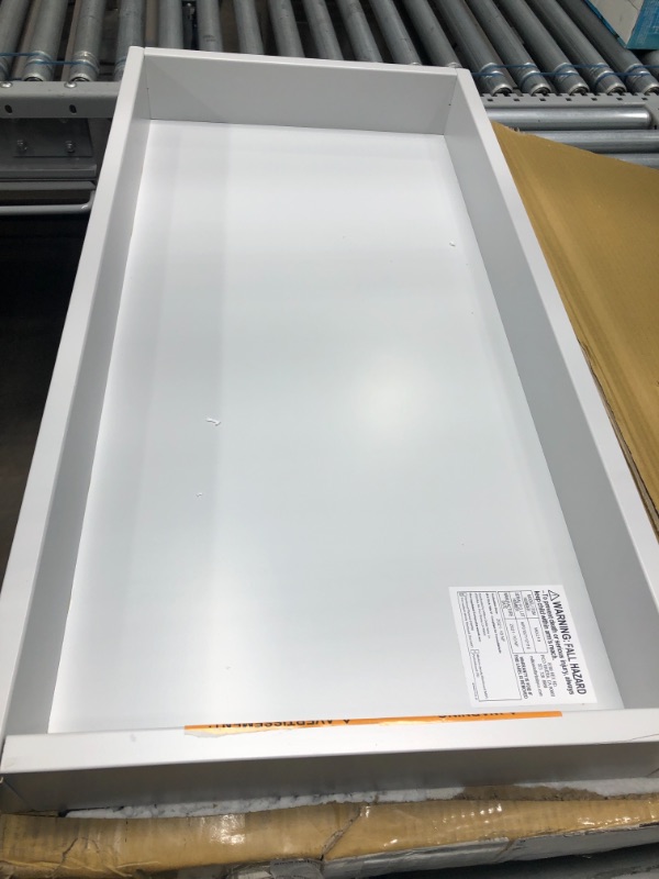 Photo 2 of DaVinci Universal Removable Changing-Tray (M0219) in Fog Grey
