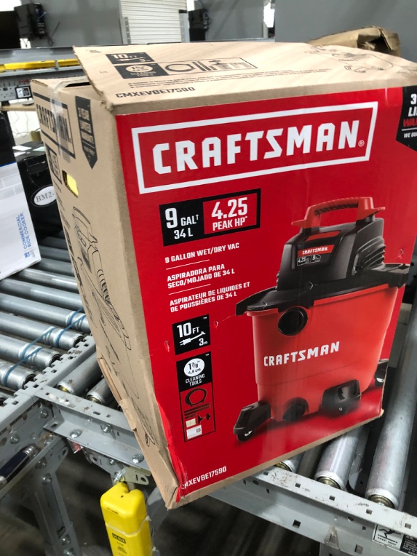 Photo 2 of Craftsman 9 gal. Corded Wet/Dry Vacuum 8.3 amps 120 volt 4.25 hp Red 16 lb.