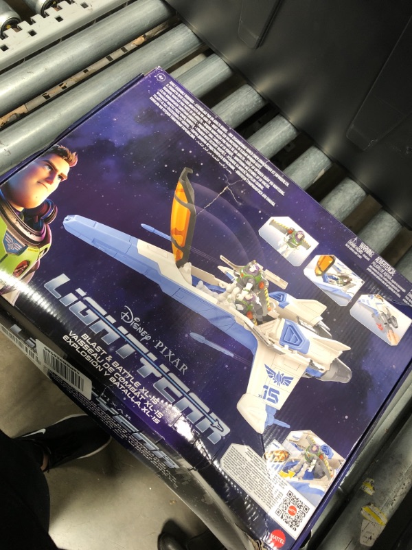 Photo 2 of Disney Pixar Lightyear Blast & Battle XL-15 Spaceship, 20 Inch Long Authentic Buzz Figure, Hero Moment Movie Collectable, Fan Gift Ages 4 Years & up
