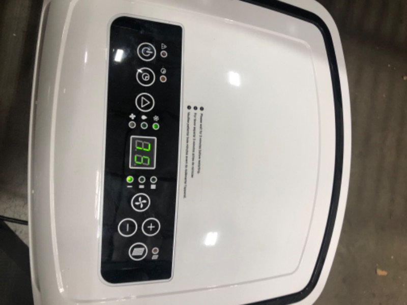 Photo 1 of PARTS ONLY POWERS ON BUT FANA ND COMPRESSOR DOES NOT FUNTION
Honeywell MO08CESWK6 9,100 BTU (ASHRAE)/6,100 BTU (SACC) Portable Air Conditioner with Remote Control, White/Black
