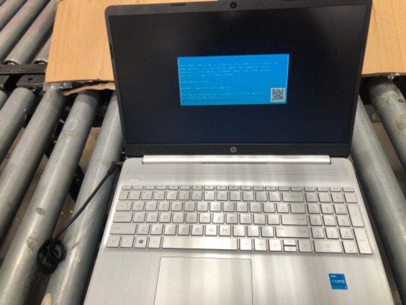 Photo 3 of HP 15-dy2046ms Intel Core i3-1125G4 8GB/128GB 15.6'' Windows 11 Laptop
