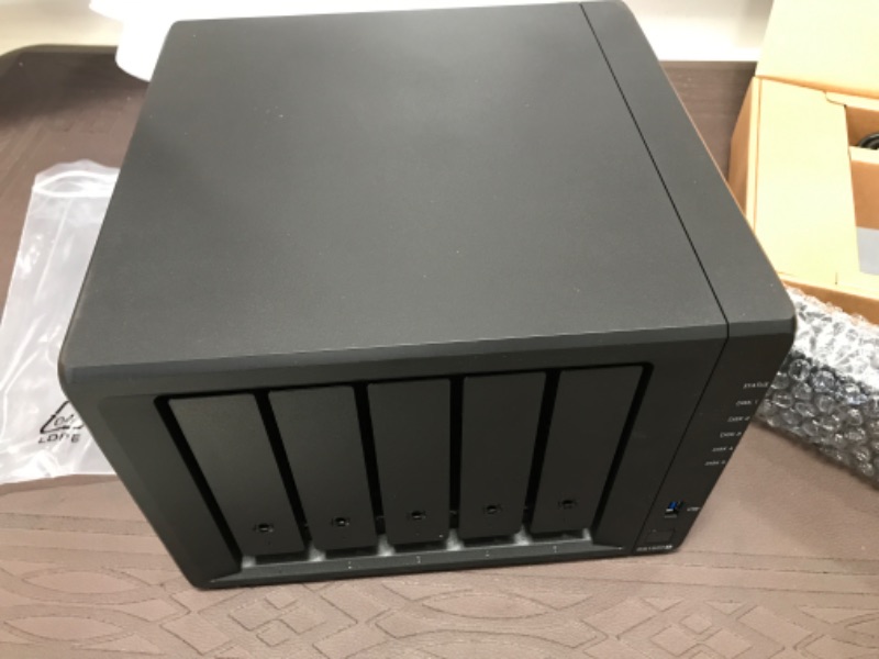 Photo 3 of Synology NAS DiskStation DS1520+ (Diskless), 5-Bay; 8GB DDR4
