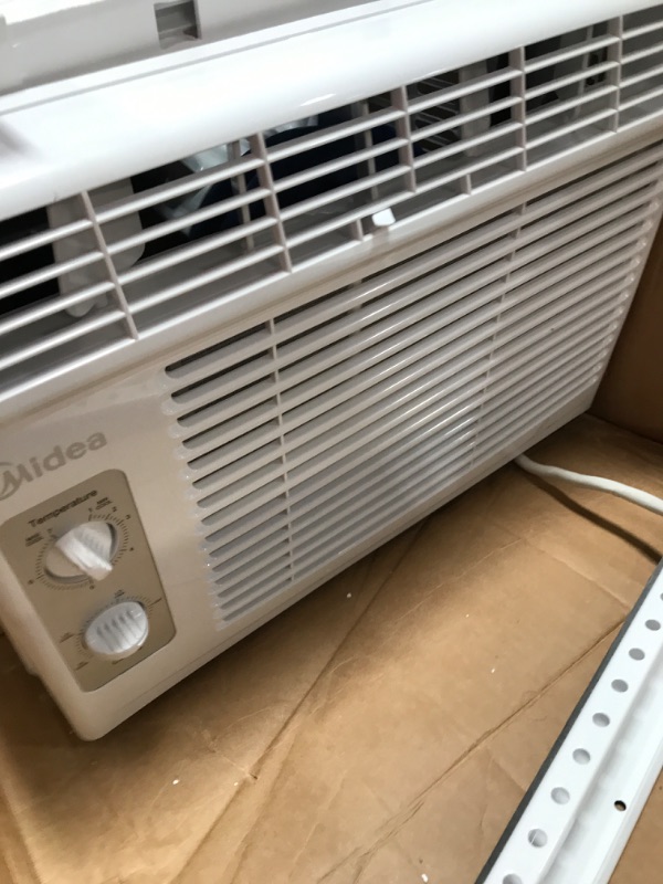Photo 6 of **PARTS ONLY**Midea 5,000 BTU EasyCool Window Air Conditioner and Fan - Cool up to 150 Sq. Ft. with Easy to Use Mechanical Control and Reusable Filter