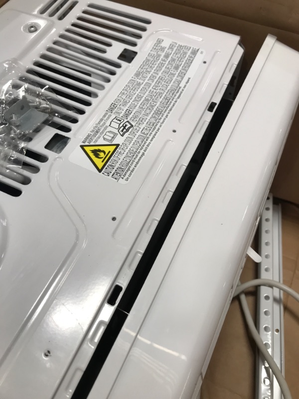 Photo 3 of **PARTS ONLY**Midea 5,000 BTU EasyCool Window Air Conditioner and Fan - Cool up to 150 Sq. Ft. with Easy to Use Mechanical Control and Reusable Filter