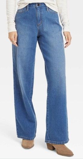 Photo 1 of Women's High-Rise Wide Leg Jeans - Universal Thread™ SIZE 00 

