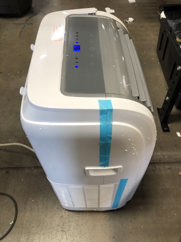 Photo 3 of **MINOR DAMAGE** BLACK+DECKER 6,500 BTU DOE (12,000 BTU ASHRAE) Portable Air Conditioner with Remote Control, White