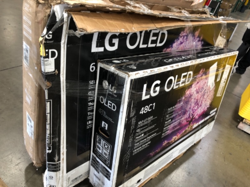 Photo 1 of PALLET OF BROKEN TVS 5 TVS NON-REFUNDABLE.