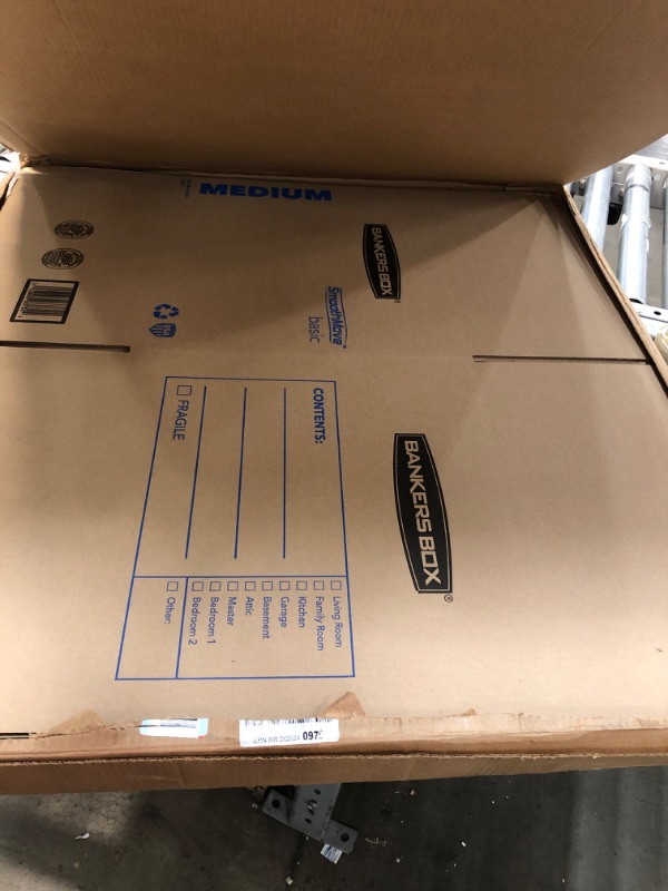 Photo 1 of Bankers Box SmoothMove Basic Moving Boxes, Medium, 10pk