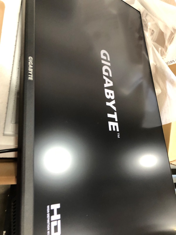 Photo 4 of GIGABYTE M32U 32" 144Hz 4K FreeSync Compatible Gaming Monitor, SS IPS, 3840x2160 Display, 1ms Response Time (MPRT), 1x Display Port 1.4, 2x HDMI 2.1, 3x USB 3.0, 1x USB Type C
