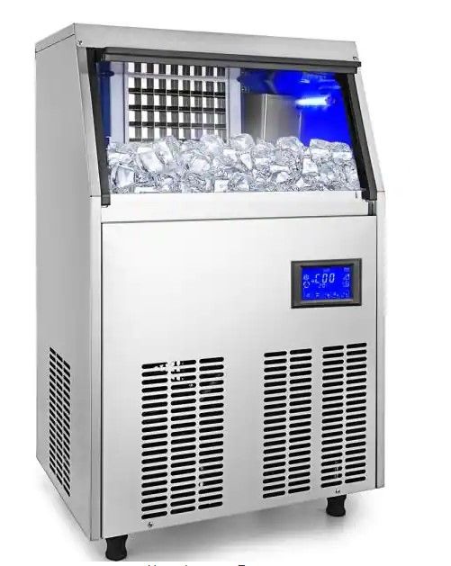 Photo 1 of VEVOR
80 - 90 lb. / 24 H Commercial Ice Maker with 33 lb. Storage Bin Freestanding Ice Machine in Silver