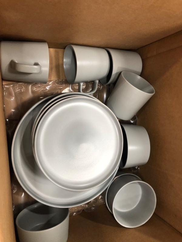 Photo 1 of 20pc Stoneware Luxmatte Dinnerware Set Light Gray - Elama

