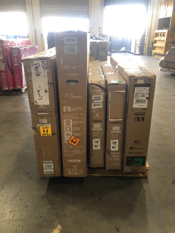 Photo 5 of PALLET OF ASSORTED DAMAGED TVS NO RETURNS NONREFUNDABLE
