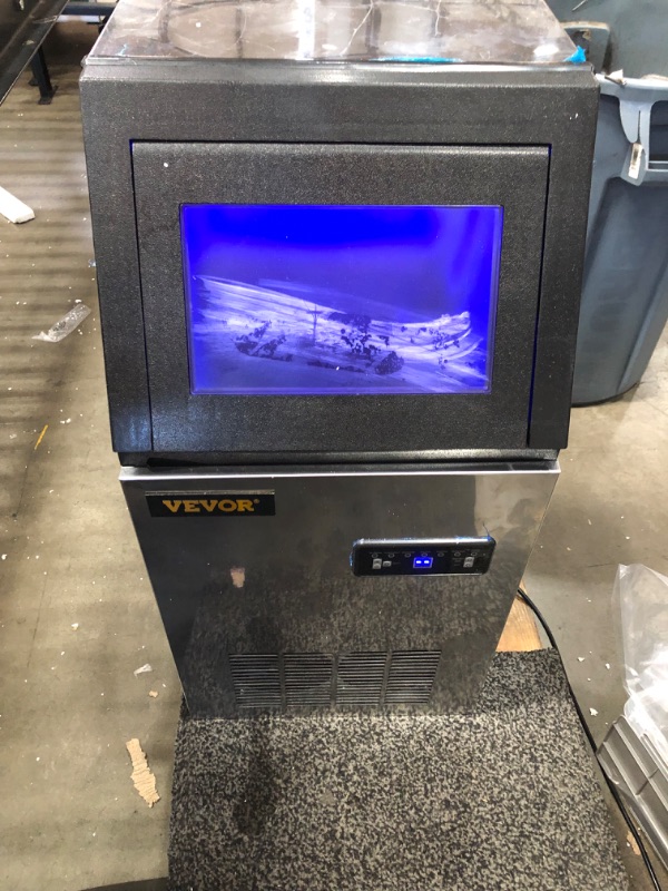 Photo 7 of ***PARTS ONLY*** VEVOR 110V Commercial Ice Maker 88lbs/24h with 29lbs Storage 3x8 Cubes Commercial Ice Machine 110V Automatic Ice Machine for Restaurant Bar Cafe
