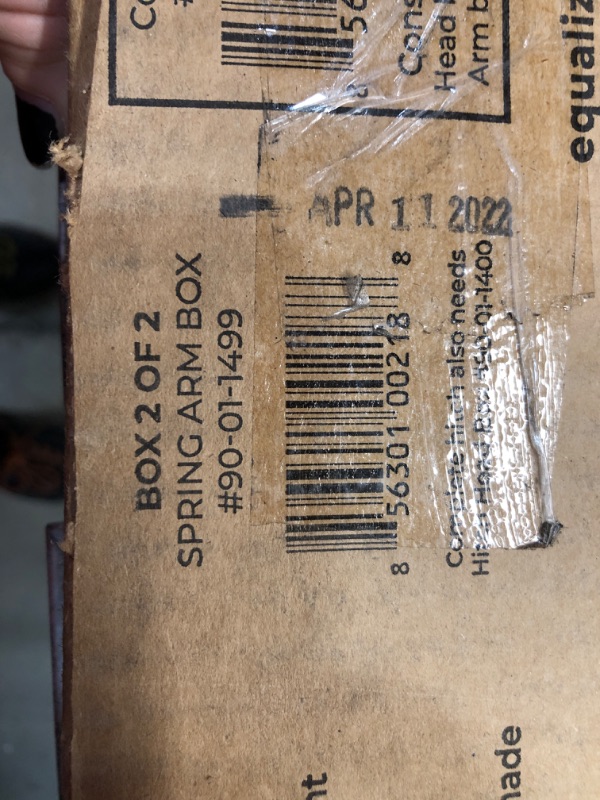 Photo 4 of *INCOMPLETE BOX 2 OF 2* equal-i-zer 4-point sway control hitch, 90-00-1400, 14,000 lbs trailer weight rating, 1,400 lbs tongue weight rating, weight distribution kit includes standard hitch shank, ball not included