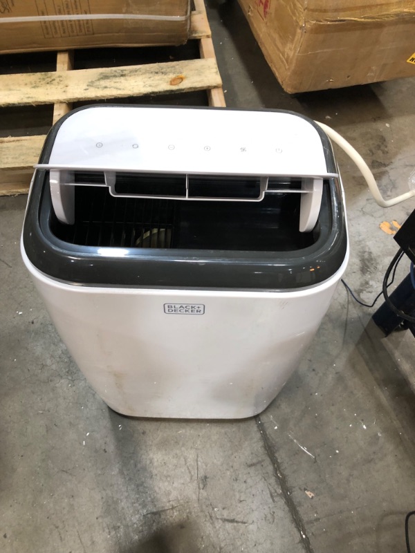 Photo 3 of (NON FUNCTIONING EXHAUST) Black+decker Bpp10hwtb Portable Air Conditioner with Heat and Remote Control, 10,000 BTU SACC/CEC (14,000 BTU Ashrae), Cools Up to 450 Square Feet, WH