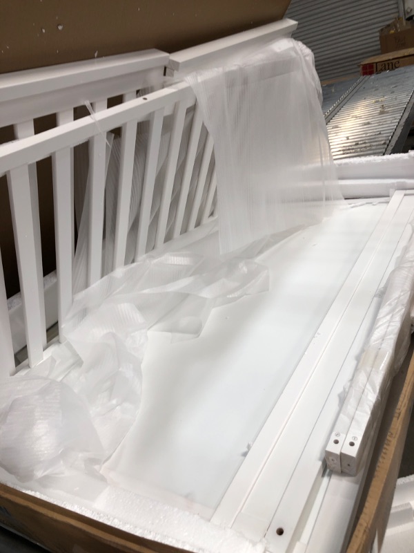 Photo 2 of (CRACKED CORNER; MISSING HARDWARE) DaVinci Charlie 4-in-1 Convertible Crib - White