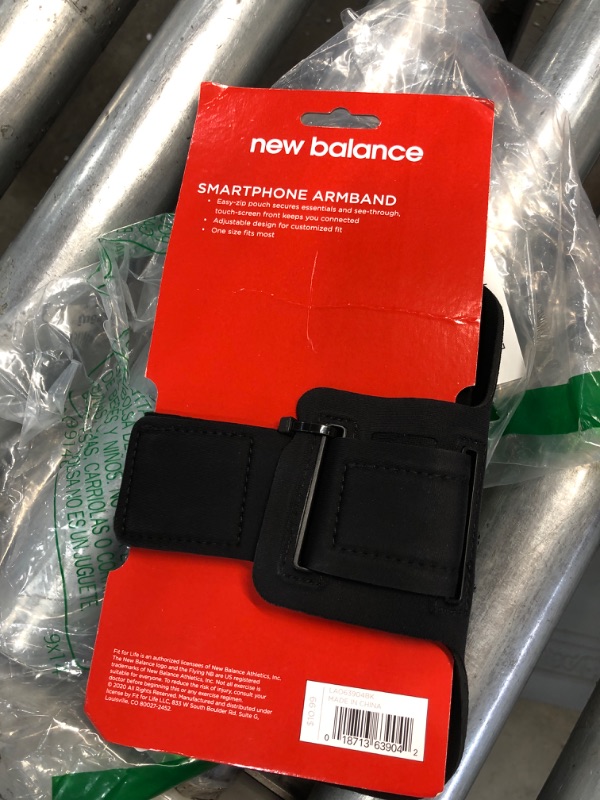 Photo 3 of New Balance Smartphone Armband - Black