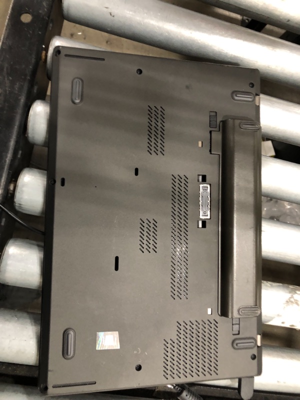 Photo 1 of PARTS ONLY 
DAMAGED SCREEN UNABLE TO TEST 
Lenovo ThinkPad T450 14in Laptop 